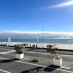 Pacis Renovee - Face -15 Pers - 5 Avec Sdb -terrasse & Bbq Sous Les Pins