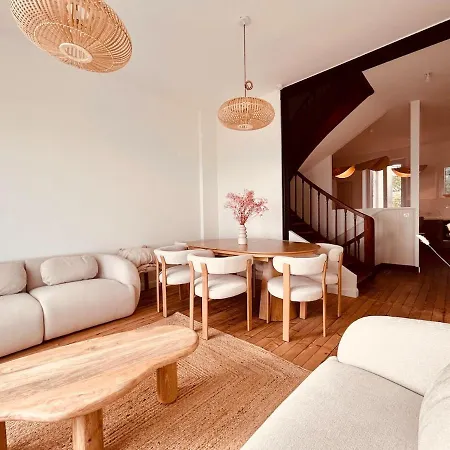 Pacis Renovee - Face -15 Pers - 5 Avec Sdb -terrasse & Bbq Sous Les Pins *