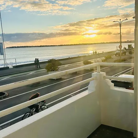 Pacis Renovee - Face Hyper Centre -15 Pers - 5 Avec Sdb -terrasse & Bbq Sous Les Pins Villa