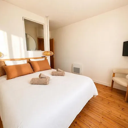 Villa Pacis Renovee - Face Mer La Baule Hyper Centre -15 Pers - 5 Suites Avec Sdb -Terrasse & Bbq Sous Les Pins