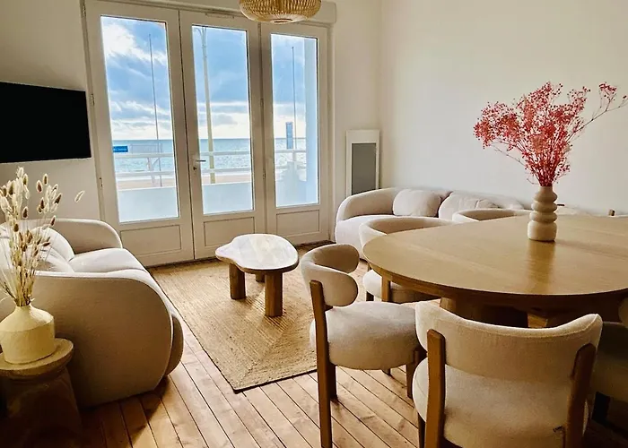 Pacis Renovee - Face -15 Pers - 5 Avec Sdb -terrasse & Bbq Sous Les Pins Villa