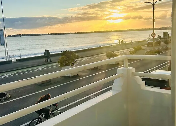 Pacis Renovee - Face -15 Pers - 5 Avec Sdb -terrasse & Bbq Sous Les Pins Villa